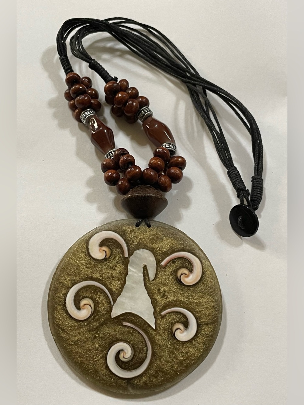 Unique Shell, Resin, Wood & Glass Disc Bead Cord Necklace #9746 ❤️🔥 - Picture 1 of 9